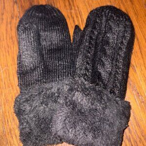 NEW- Black Winter Mitten